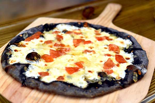 Pizza negra