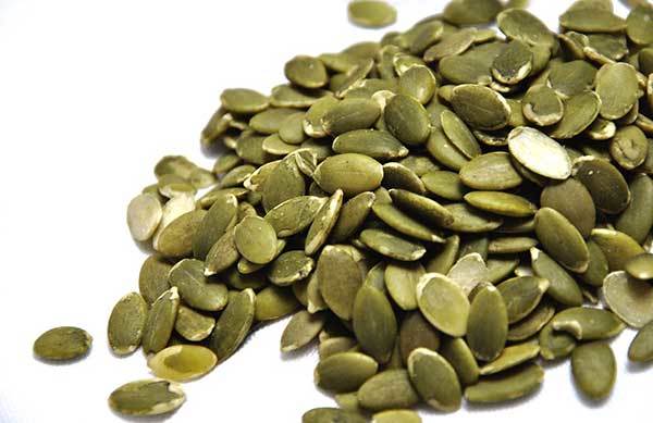 is it okay for dogs to eat pumpkin seeds?