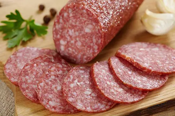 Is it safe for dogs to eat salami?