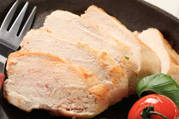 Is boiled chicken breast good for dogs